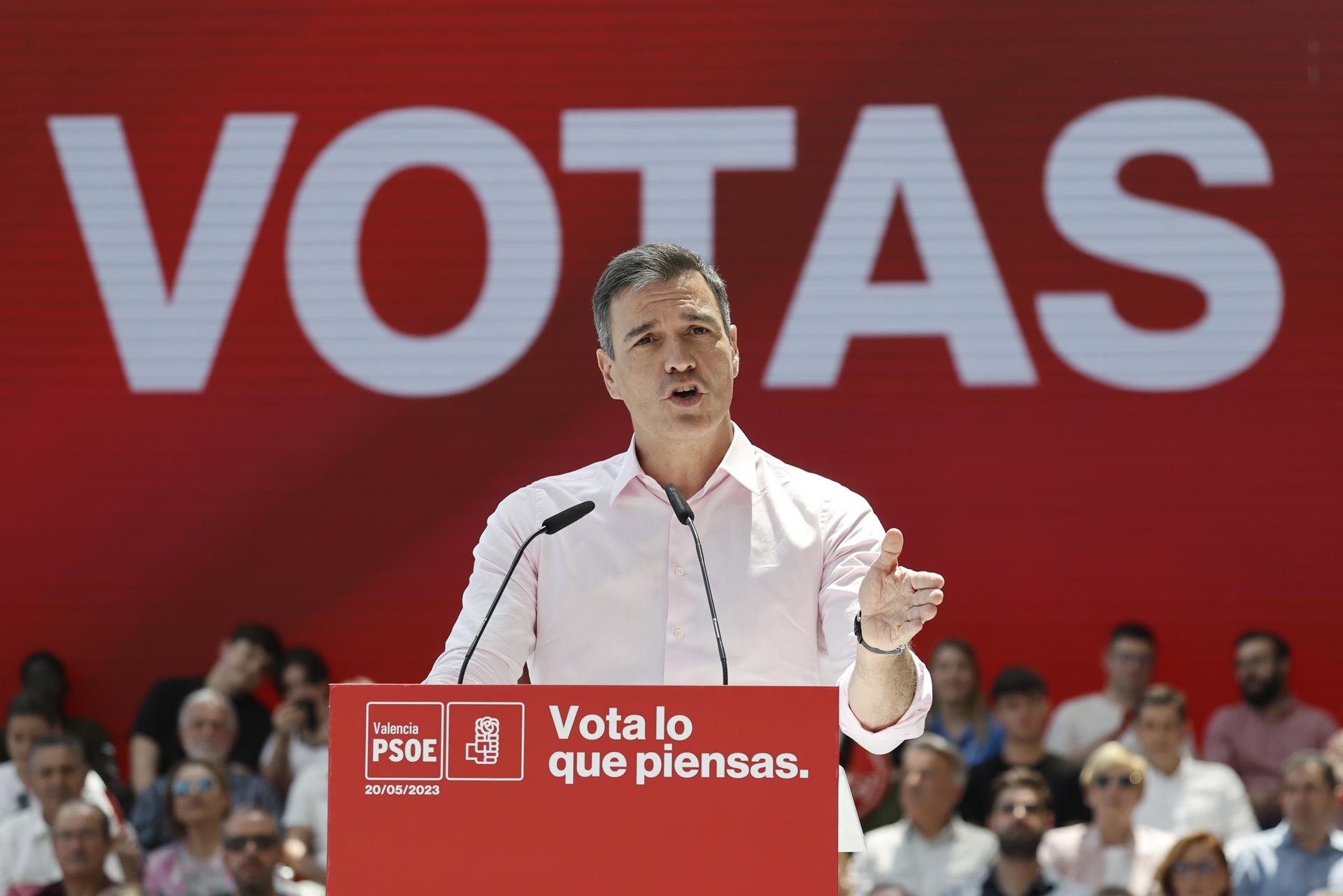 O Secretário Geral do PSOE e Presidente do Governo da Espanha, Pedro Sánchez, durante discurso na Cidade das Artes e das Ciências de Valência, no dia 20 de maio de 2023