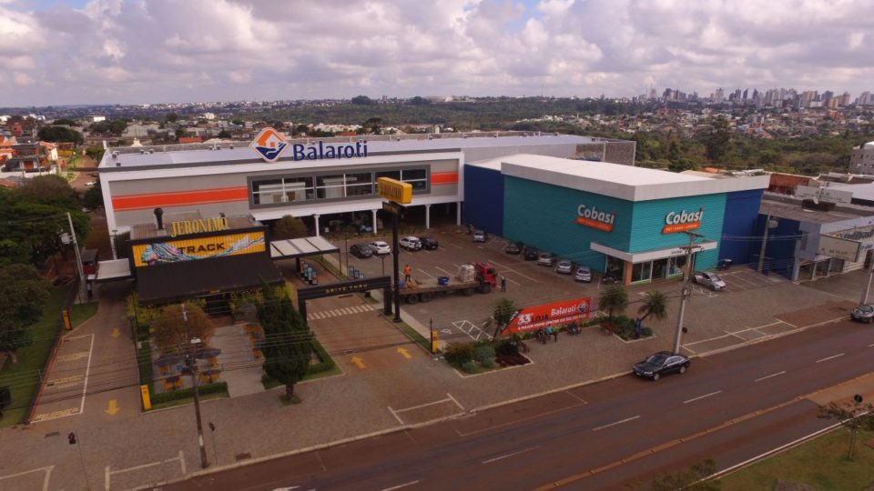 Balaroti inaugura sua primeira loja em Cascavel