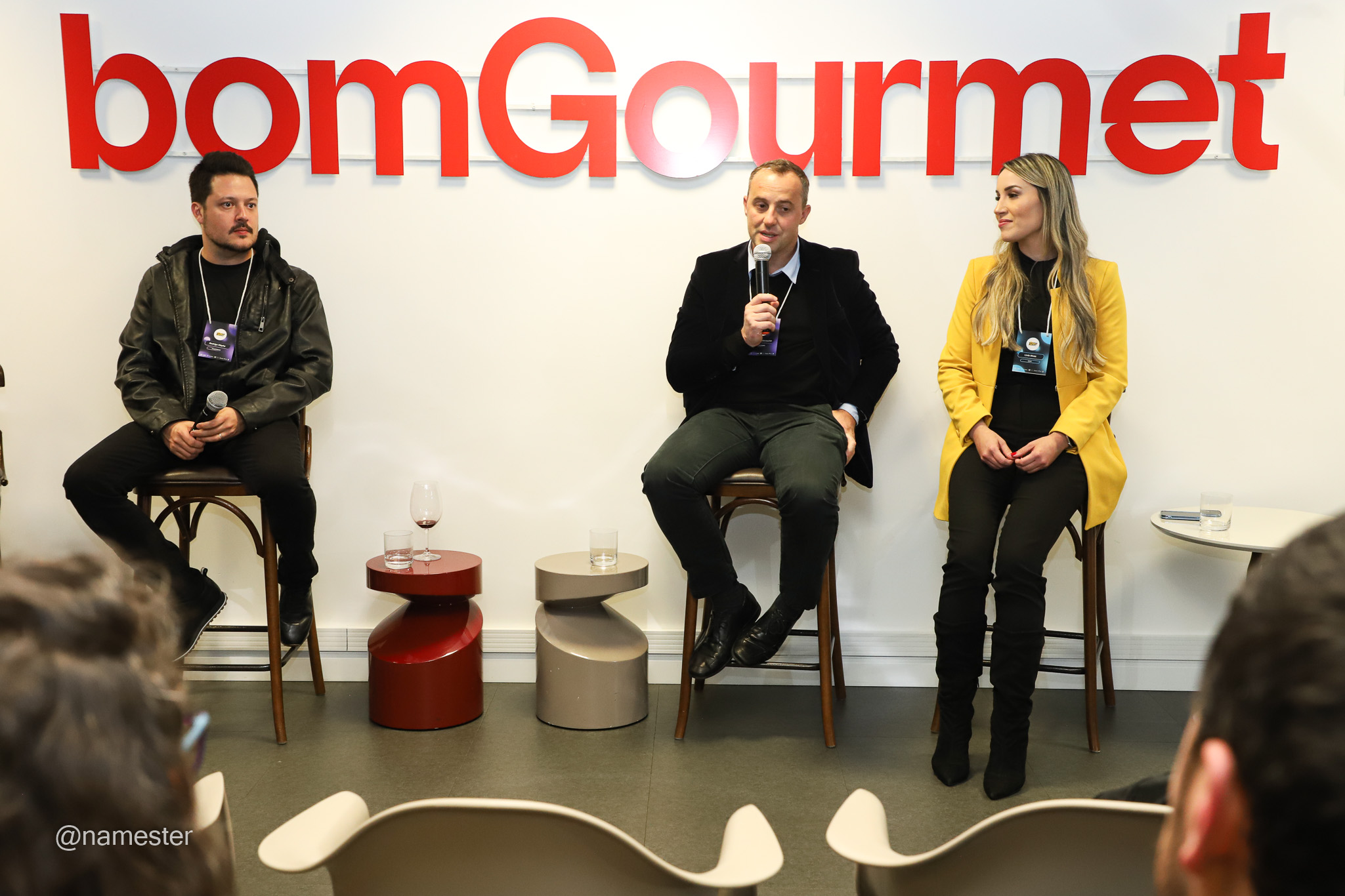 Quando se atua como um prestador de serviços com margens maiores em um nicho específico, é possível ter uma diferenciação competitiva.