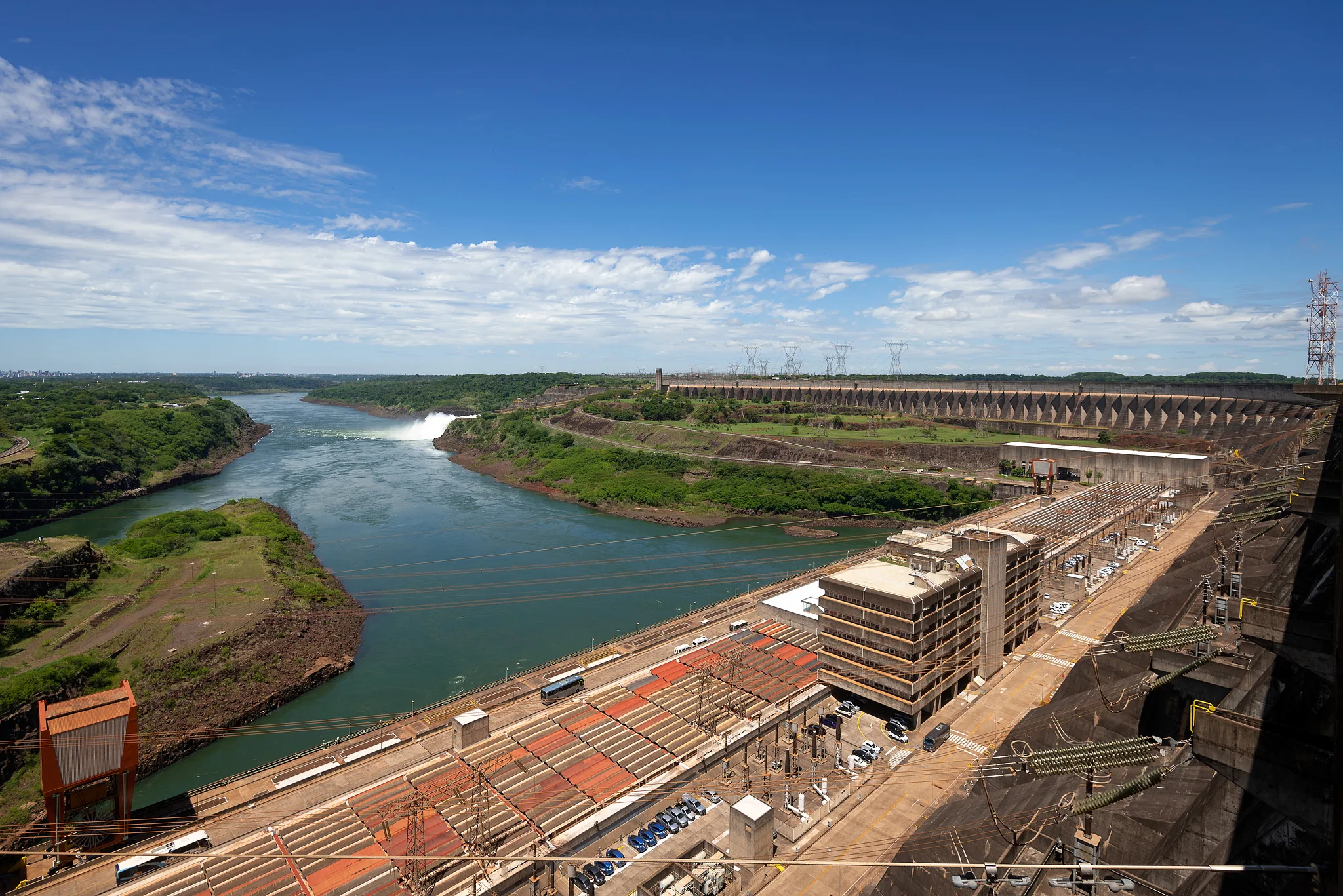Tratado de Itaipu será revisado pelos governos do Brasil e do Paraguai