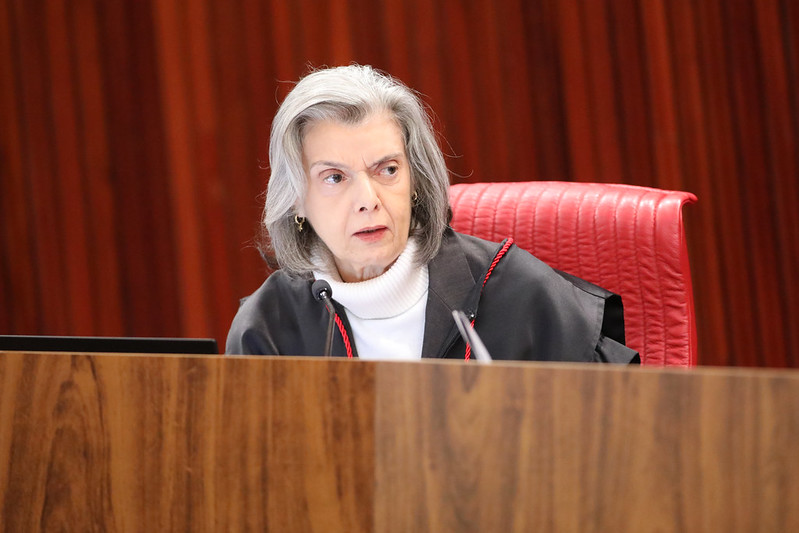 carmen lucia bolsonaro