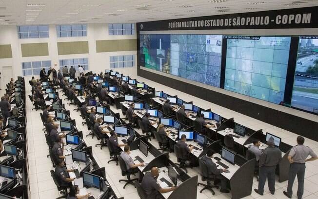 Na foto, Centro de Operações da Polícia Militar de São Paulo, localizado na capital paulista.