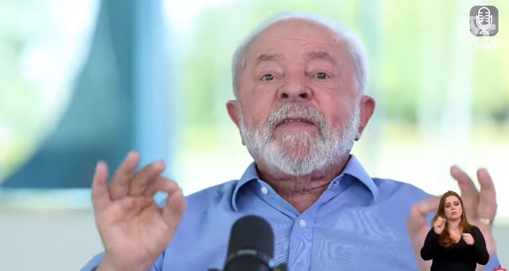 Lula conversa com presidente