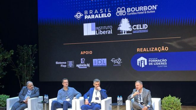 debate reúne líderes em Curitiba debate reúne líderes em Curitiba
