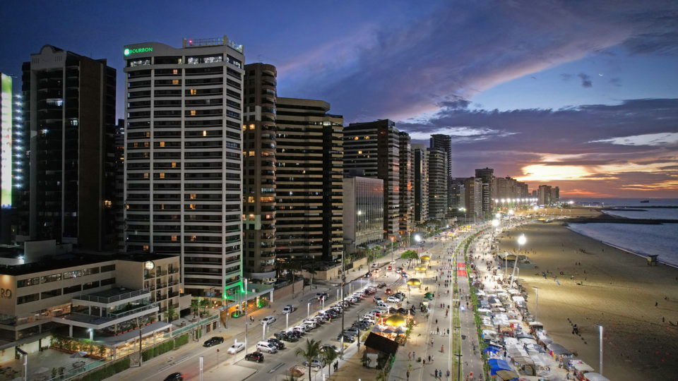 O Bourbon Fortaleza Hotel está em uma das melhores localizações da capital cearense