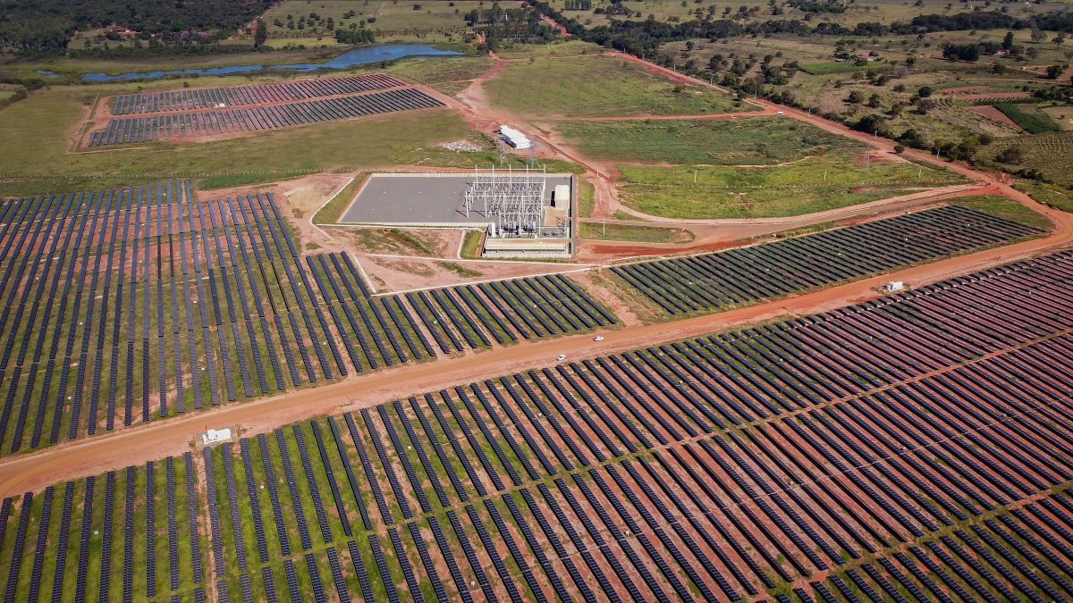 Usina solar que será usada pela Renault fica no estado de São Paulo.