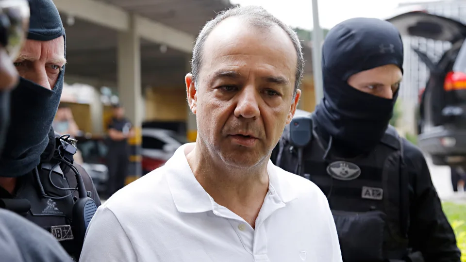 O ex-governador do Rio de Janeiro, Sérgio Cabral, libertado em dezembro de 2022 após seis anos preso.
