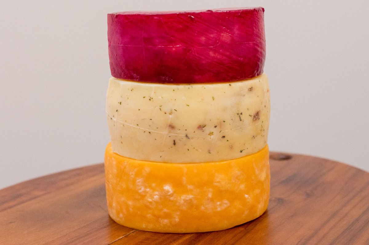 Sudoeste do Paraná é destaque na produção de queijos por pequenos produtores.