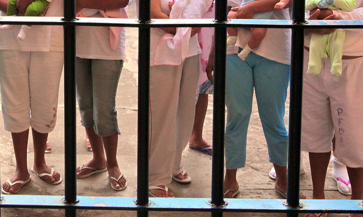 Tema é polêmico, já que em países com maior flexibilização sobre alocação de trans em presídios há episódios de estupros de mulheres