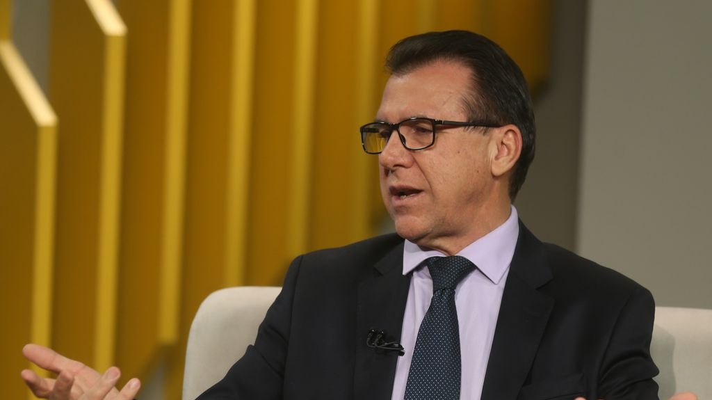 Ministro Luiz Marinho diz que deve enviar ao Congresso em agosto um projeto para acabar com o saque-aniversário do FGTS.