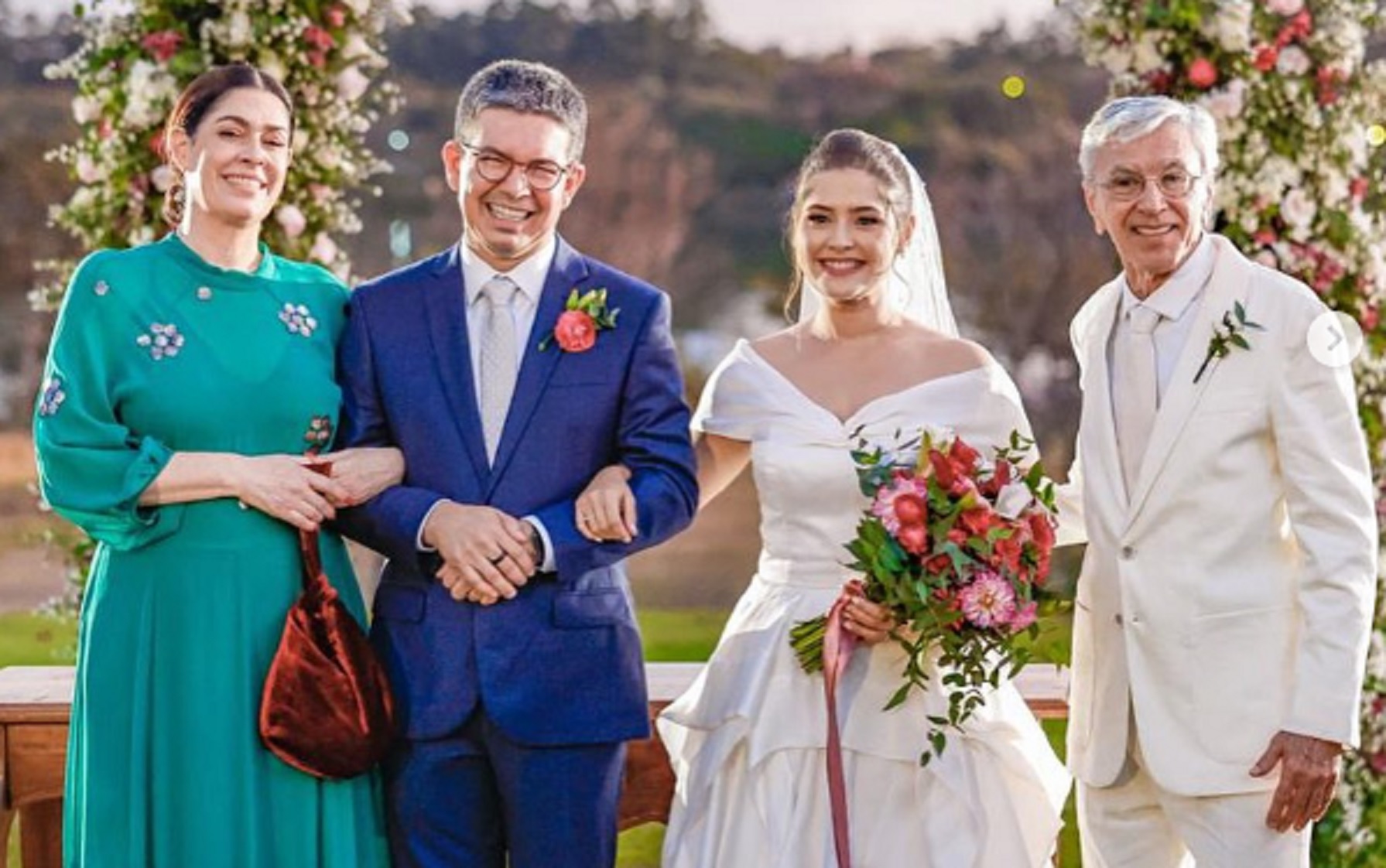 Casamento de Randolfe Rodrigues: a noiva é a de branco.