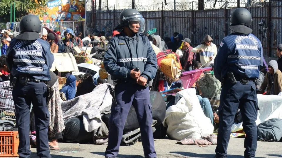 Polícia tem fechado o cerco contra o tráfico na região conhecida como Cracolândia, no centro de São Paulo.