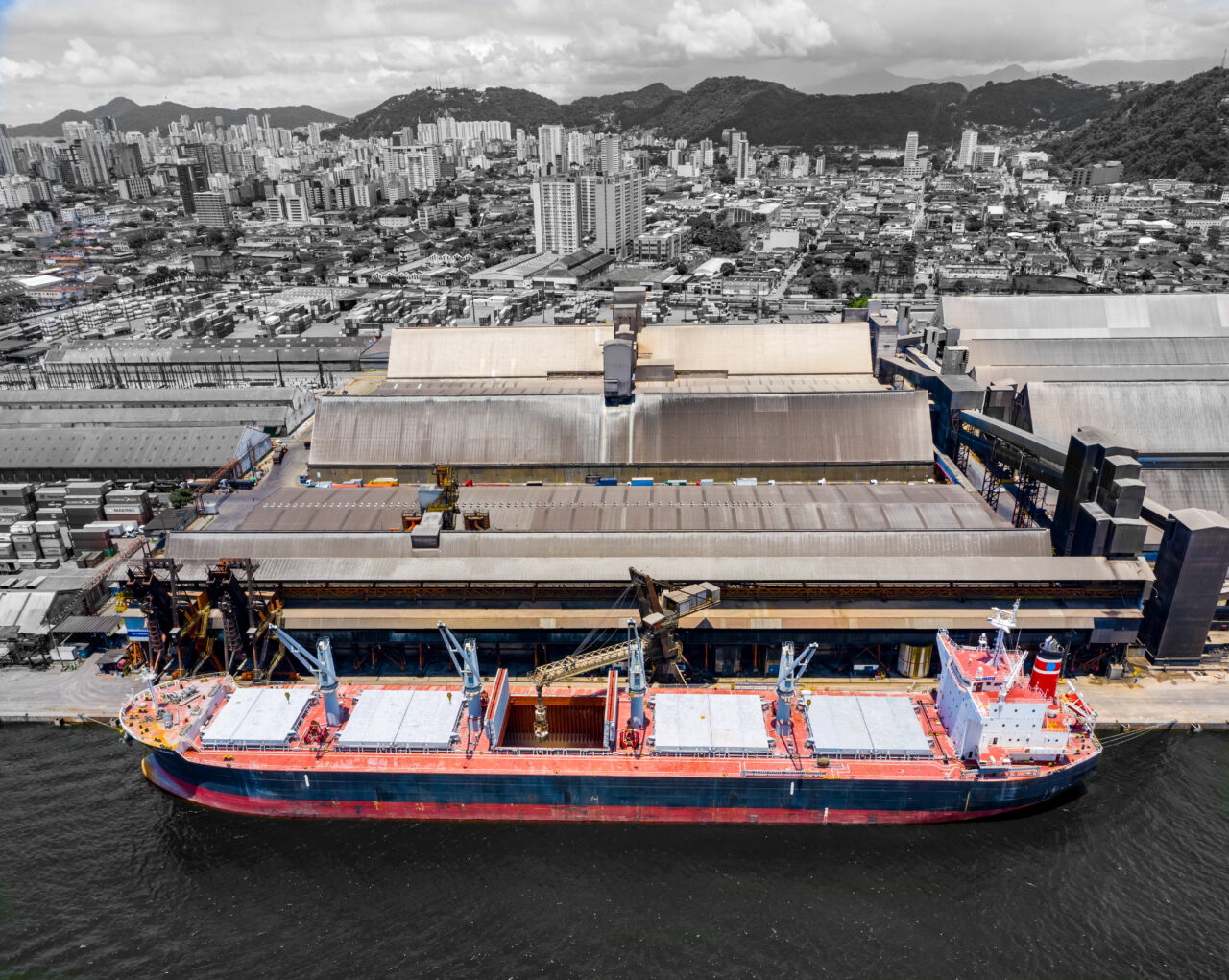 Terminal Açucareiro Copersucar, no Porto de Santos, completou 25 anos. Ponto é estratégico para exportação da companhia líder mundial em comercialização de açúcar e etanol.