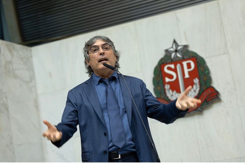 Deputado estadual Carlos Giannazi (PSOL), lidera ação popular movida contra o Governo do Estado.