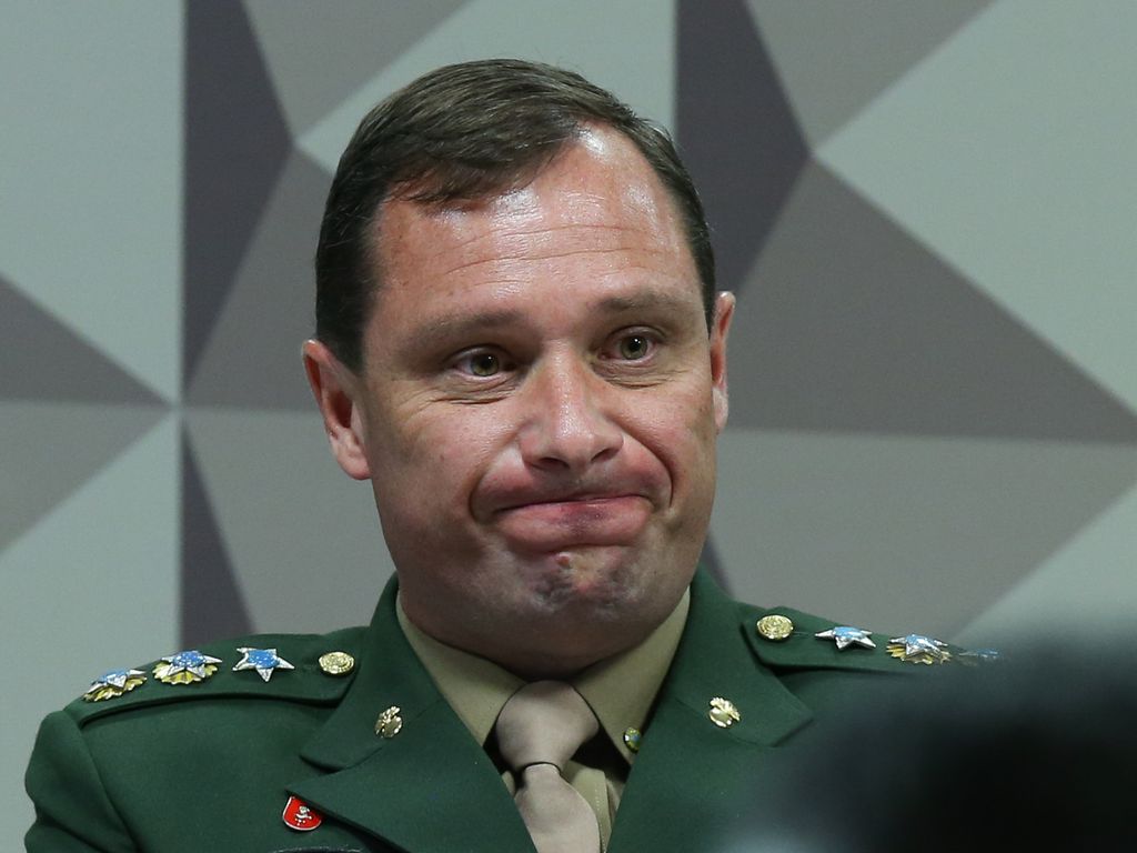 Defesa de Mauro Cid deixa o caso