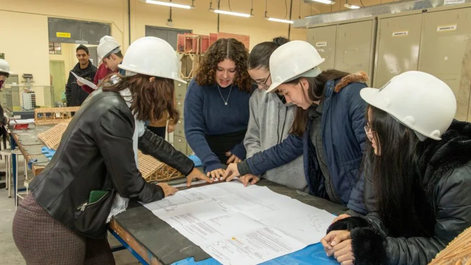 Educação Ensino Médio