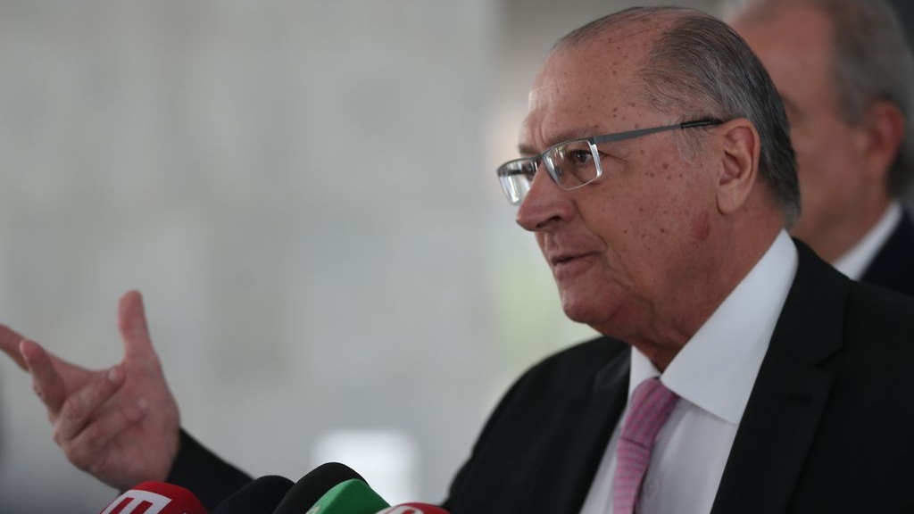 PSB nega constrangimento no governo