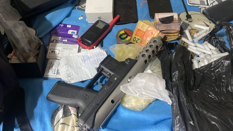 Delegado da PF é baleado na cabeça durante Operação Escudo no Guarujá