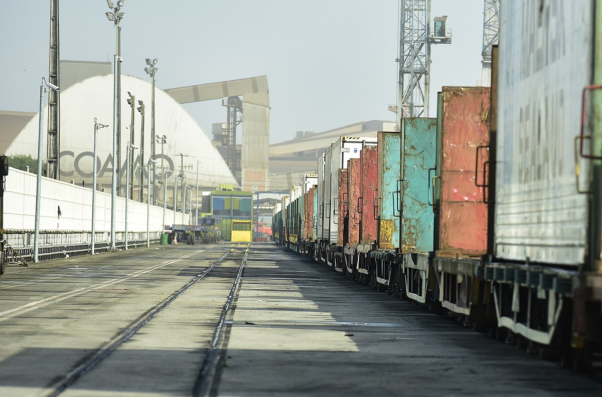 “O porto precisa de uma nova ferrovia”, diz coordenador do Plano Estadual Ferroviário