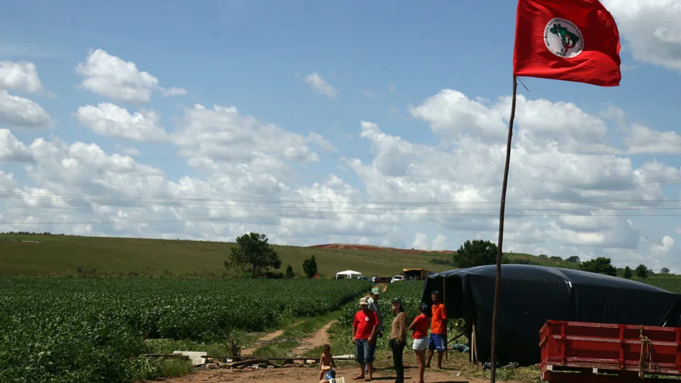Abril Vermelho do MST deixa produtores rurais apreensivos.