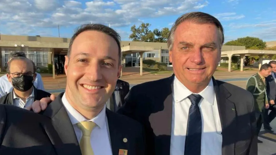 Derrite tem o aval de Tarcísio de Freitas e de Jair Bolsonaro para concorrer a uma vaga no Senado por São Paulo em 2026.