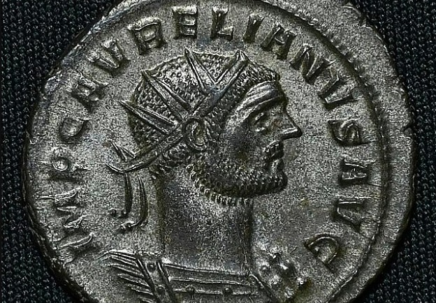 Imagem do imperador Aureliano cunhada em uma moeda.