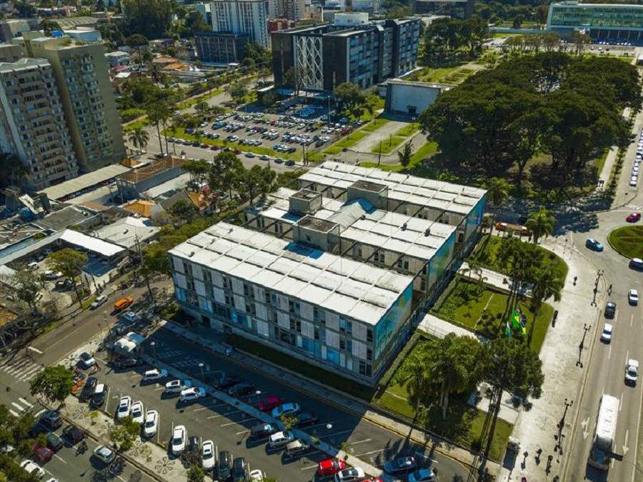 Tempo de abertura de empresas na capital do Paraná é 93% mais rápido que a média nacional