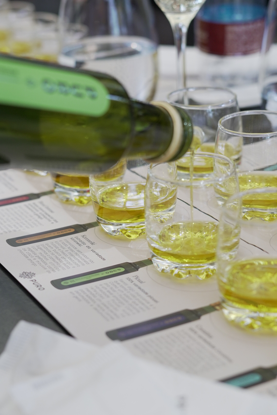 Azeite de oliva tem ritual para ser degustado em sua máxima potência sensorial.