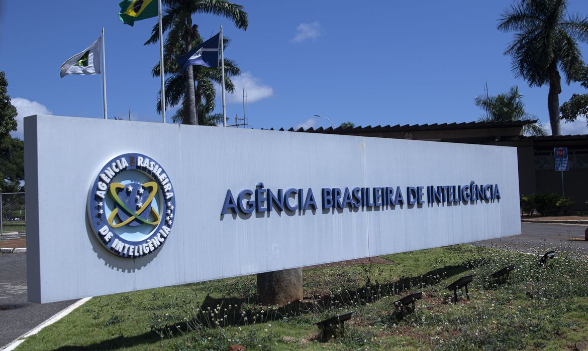 Governo Lula reformula sistema de inteligência brasileiro