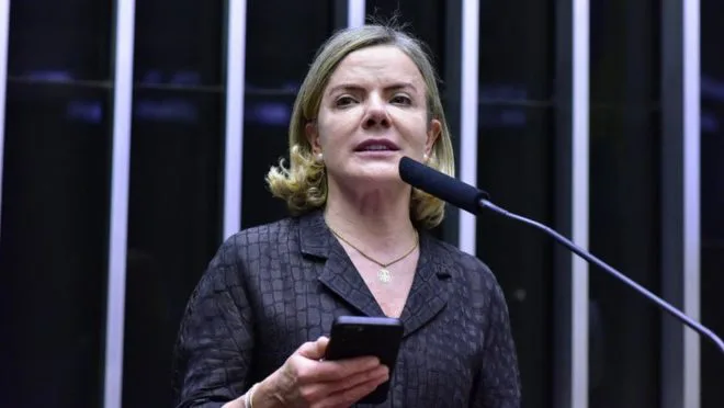 Gleisi recua e diz ter sido "mal compreendida" sobre fala contra Justiça Eleitoral