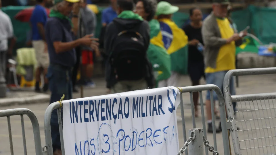 CPMI quer culpar milirares por debate sobre intervenção
