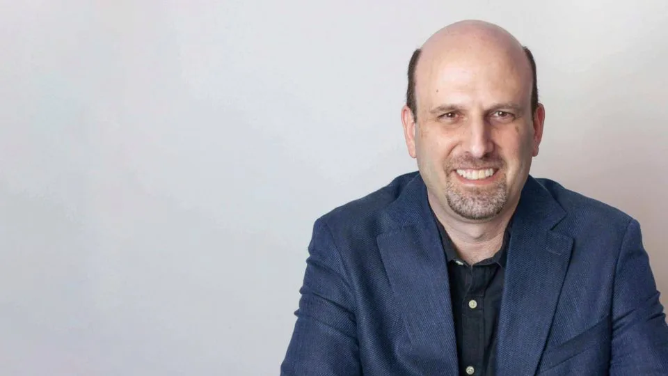 André Lissner, CFORI da Farmácia e Drogaria Nissei S.A, recebe o reconhecimento em Destaque em Finanças.
