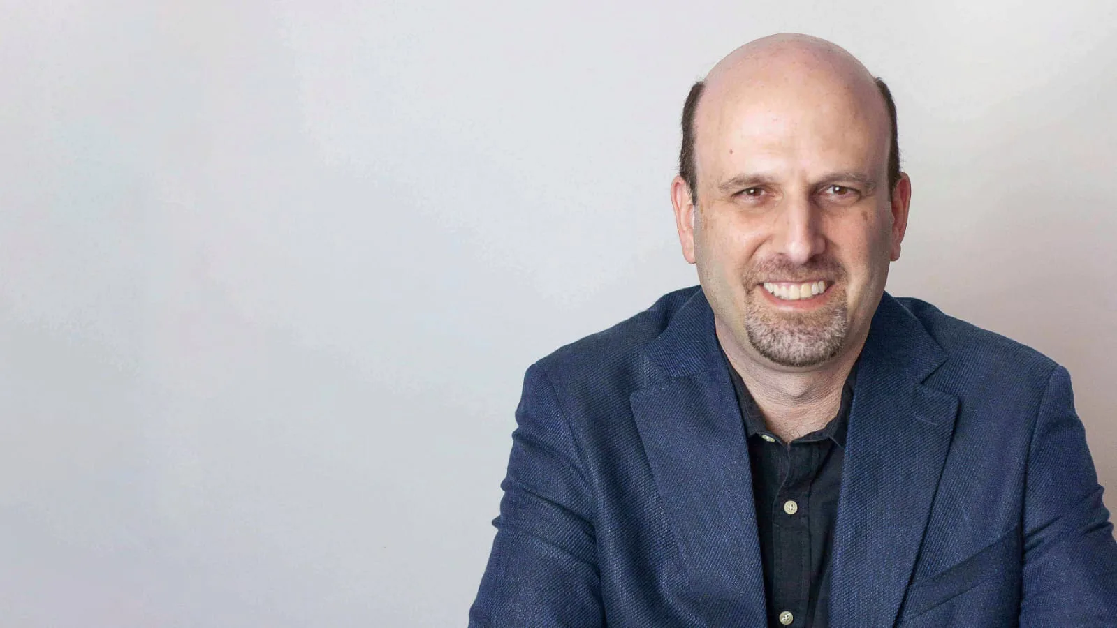 André Lissner, CFORI da Farmácia e Drogaria Nissei S.A, recebe o reconhecimento em Destaque em Finanças.