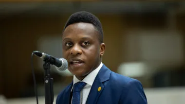 Deputado Guto Zacarias tenta anular posse de ex-carcereiro de Lula na Presidência.