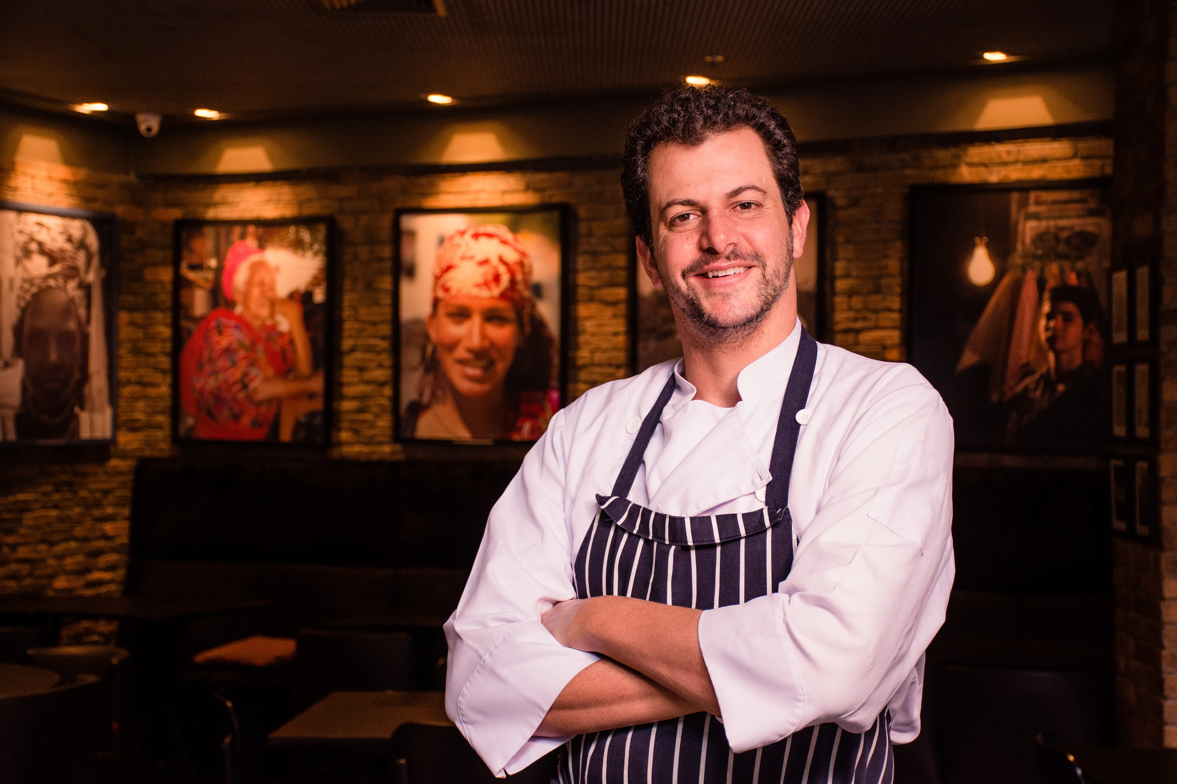 Nos restaurantes de Beto Madalosso, a preocupação vai além da qualidade da comida: todo resíduo orgânico passa pelo processo de compostagem.