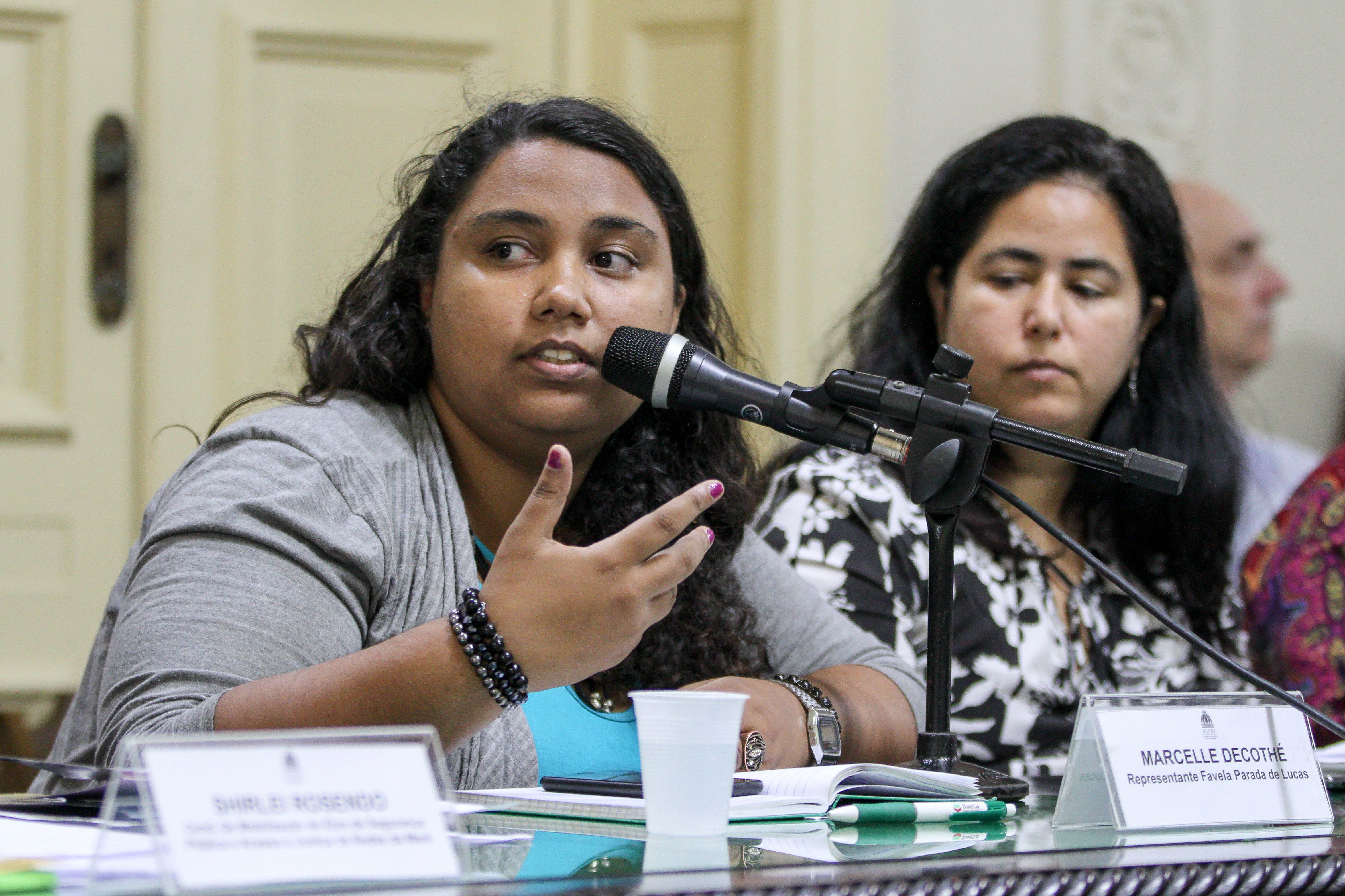 Marcelle Decothé, ex-assessora do Ministério da Igualdade Racial, proferiu ofensa racista via Instagram.