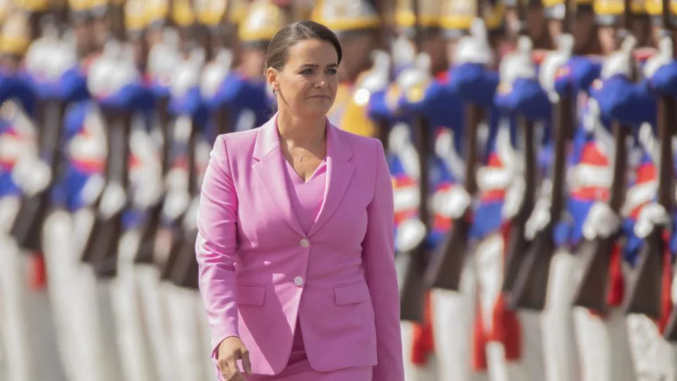 “Ser a favor da família deve ser o mínimo denominador comum nacional”: Katalin Novák, presidente da Hungria