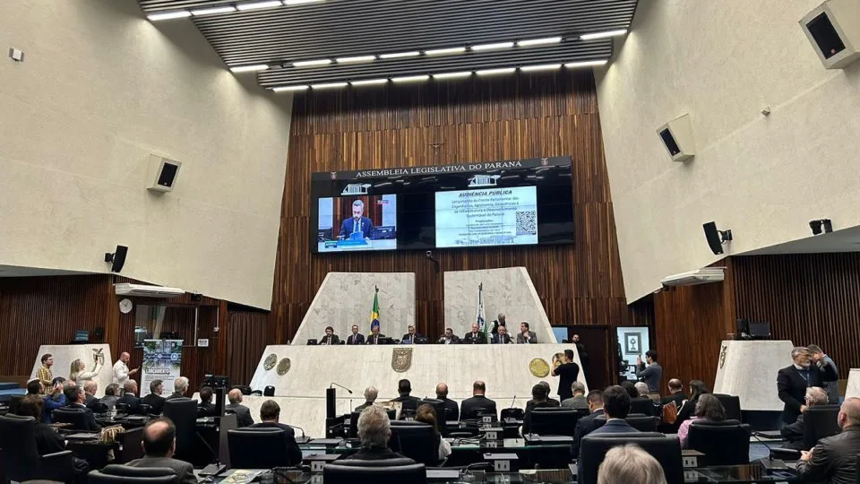Frente de Engenharias, Agronomia, Geociências e Infraestrutura e Desenvolvimento Sustentável do Paraná realizou primeira reunião nesta segunda-feira (2).