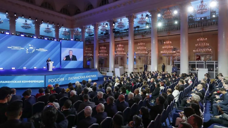 Putin - Conferência - Rússia - PT - Brasil
