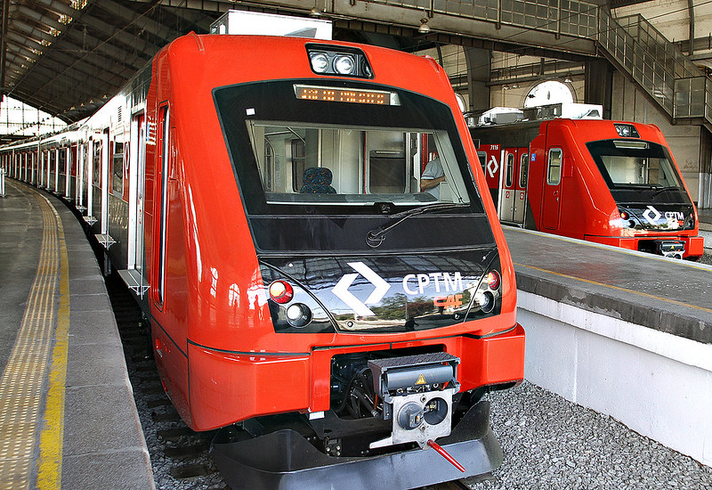 Trens privados de São Paulo sofreram atentados no dia da greve, diz Polícia Civil.