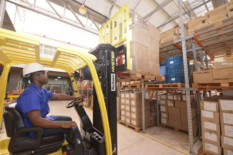 Indústrias brasileiras estão avaliando fatores para decidir se levam unidades ao Paraguai.