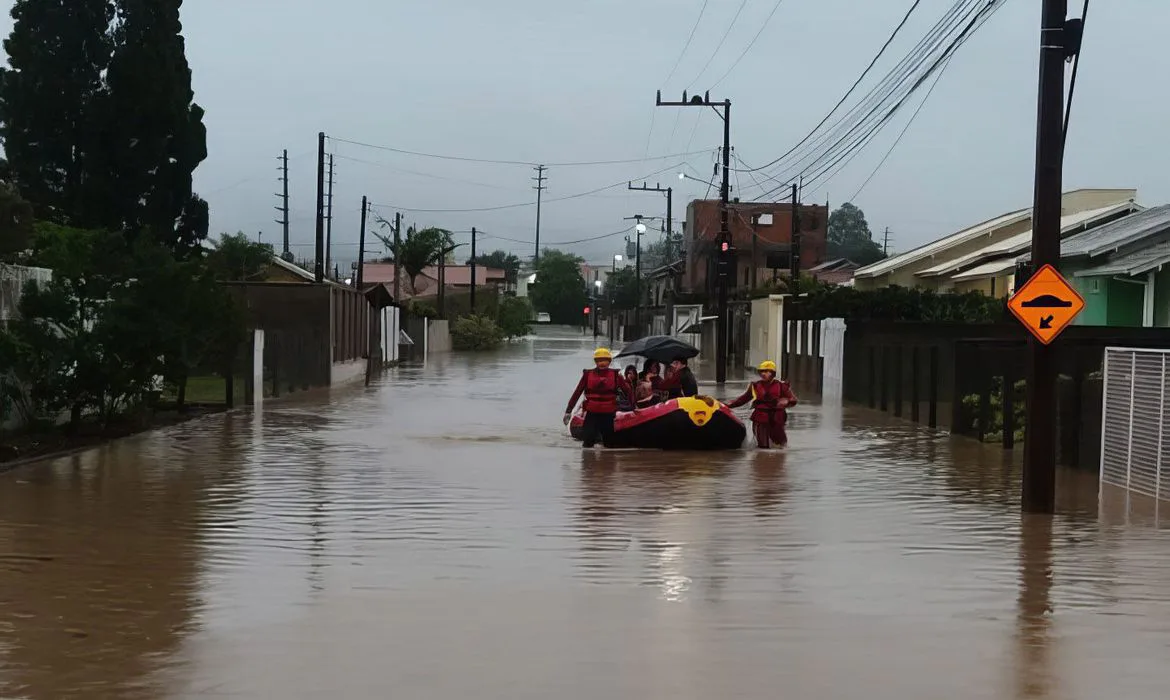 Após confronto com indígenas, barragem em José Boiteux foi fechada.