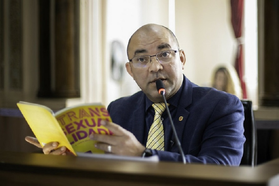 Vereador Osias Moraes (Republicanos-PR) é o autor da moção de protesto contra a resolução 2/2023