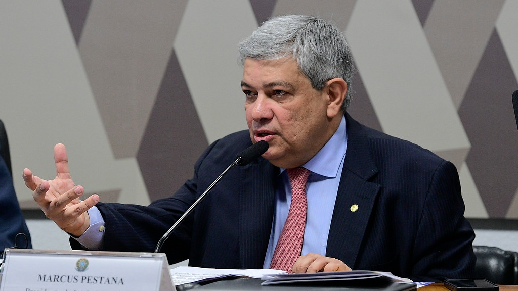 Diretor-executivo da Instituição Fiscal Independente afirma que contas estão em situação de desequilíbrio no país.