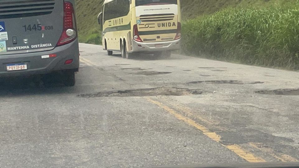A BR-381 é um importante corredor de transporte para cargas e passageiros, com escoamento da produção industrial e responsável pelo acesso a regiões turísticas.
