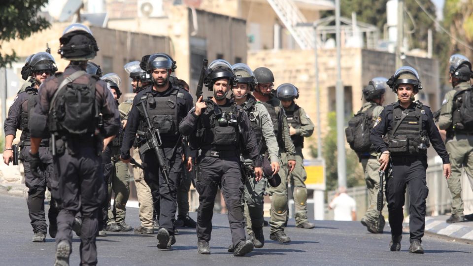 Ataque terrorista em Jerusalém deixa ao menos quatro feridos Ataques em Jerusalém, nos últimos dias, já resultaram na morte de policiais e civis