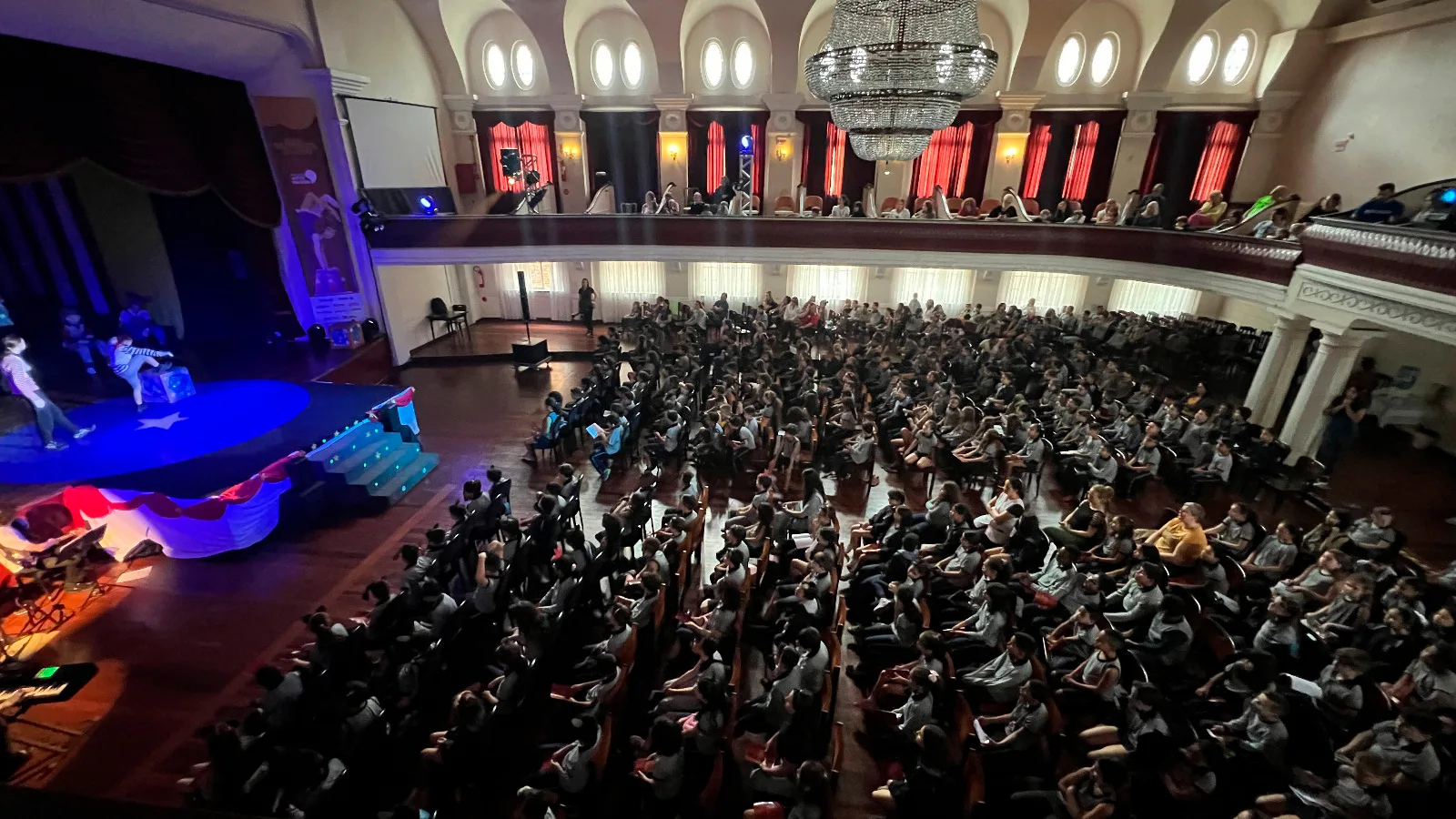 Projeto MotorCoop promove arte, cultura, educação ambiental e financeira para complementar a grade curricular de escolas públicas