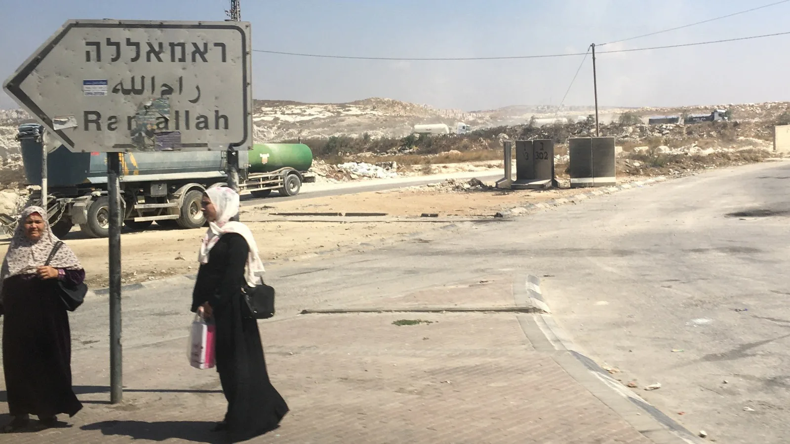Mulheres palestinas nas proximidades de Ramallah