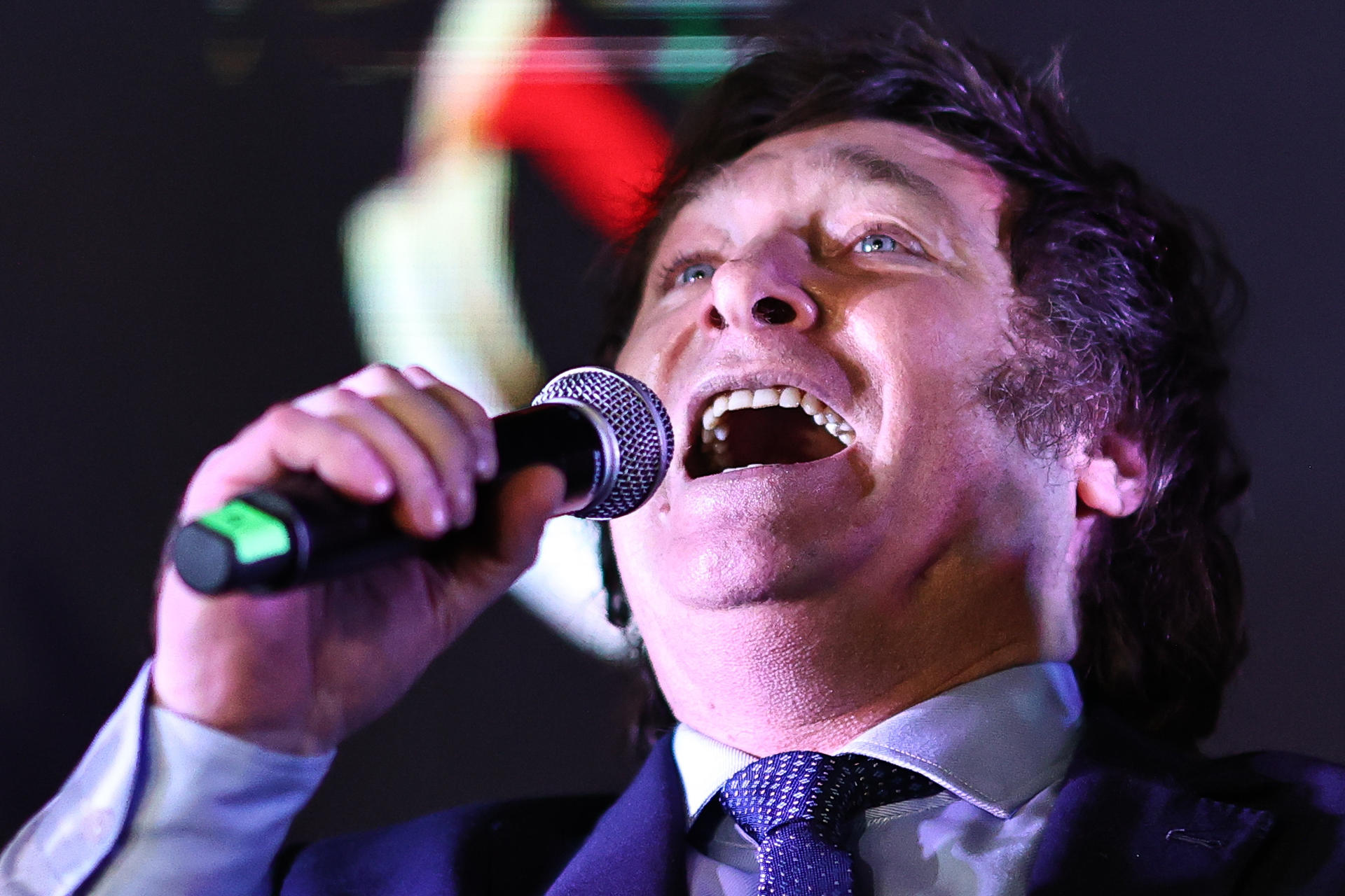 O libertário Javier Milei disputa a presidência da Argentina com o atual ministro da Economia, Sergio Massa, no próximo domingo (19), em segundo turno