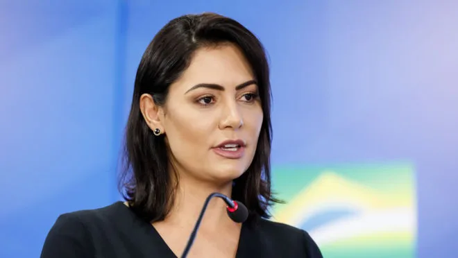 Nome de Michelle Bolsonaro é testado no Rio no DF, diz jornal
